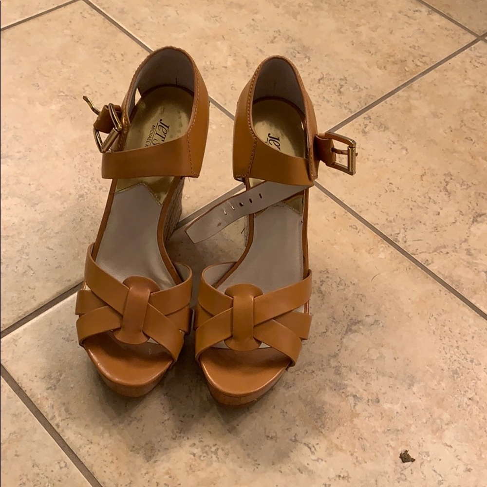 Michael Kors Jetsetter tan wedges Size 9